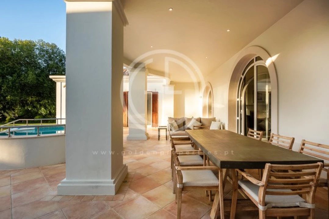 Moradia T6 para Arrendamento férias em Almancil Foto 38