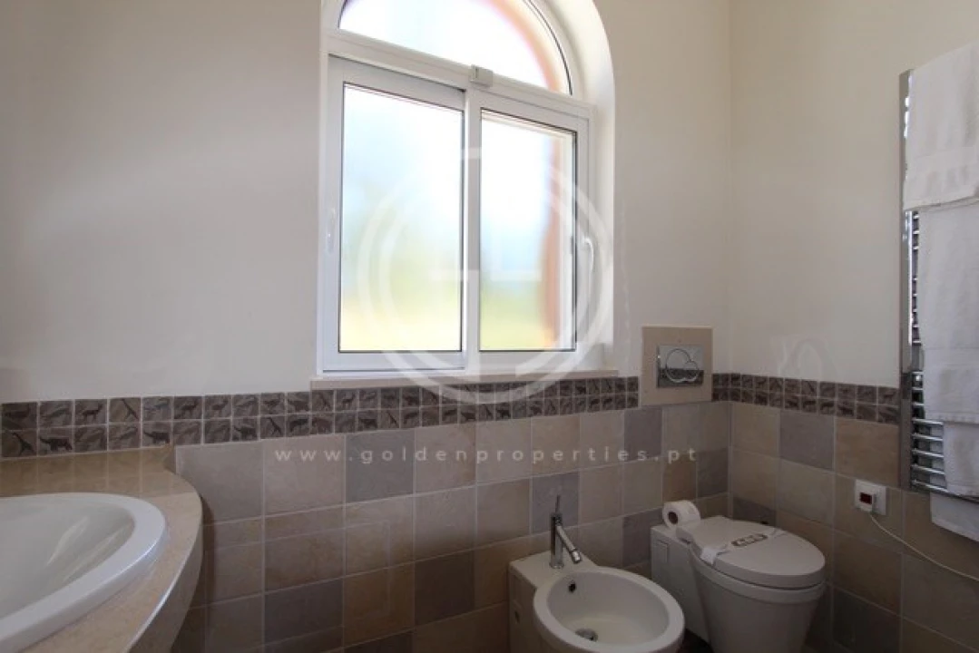 Moradia T6 para Arrendamento férias em Almancil Foto 30