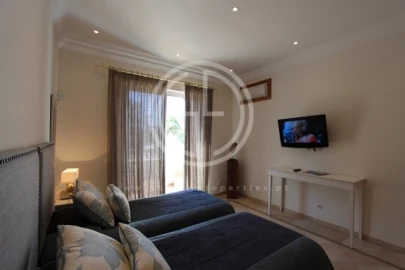 Moradia T6 para Arrendamento férias em Almancil