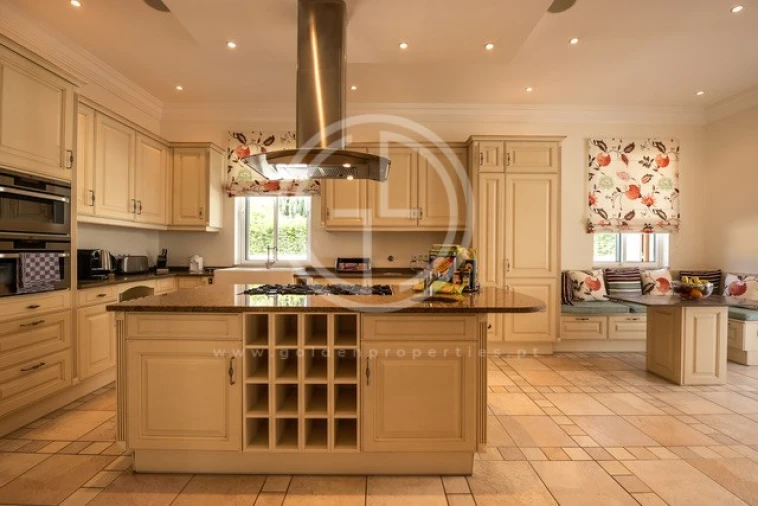 Moradia T6 para Arrendamento férias em Almancil Foto 7