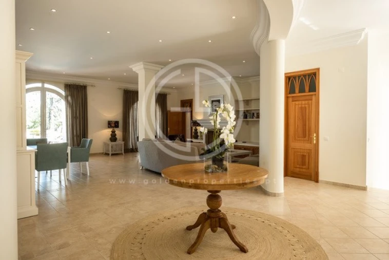 Moradia T6 para Arrendamento férias em Almancil Foto 4