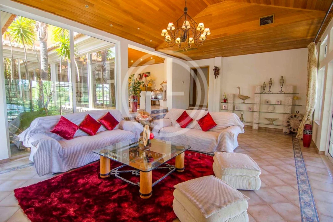 Moradia T6 para Arrendamento férias em Almancil Foto 3