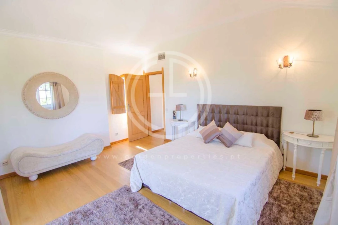 Moradia T6 para Arrendamento férias em Almancil Foto 13