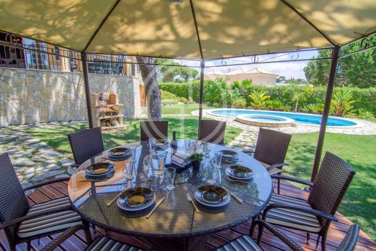 Moradia T6 para Arrendamento férias em Almancil Foto 23