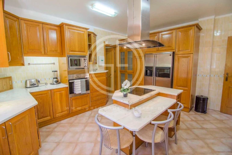 Moradia T6 para Arrendamento férias em Almancil Foto 17