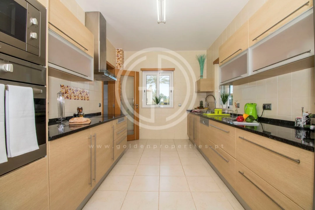 Moradia T5 para Arrendamento férias em Almancil Foto 14