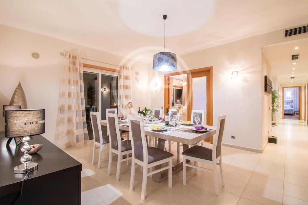 Moradia T5 para Arrendamento férias em Almancil Foto 5