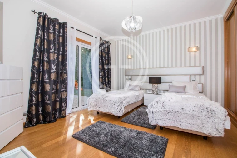 Moradia T5 para Arrendamento férias em Almancil Foto 10