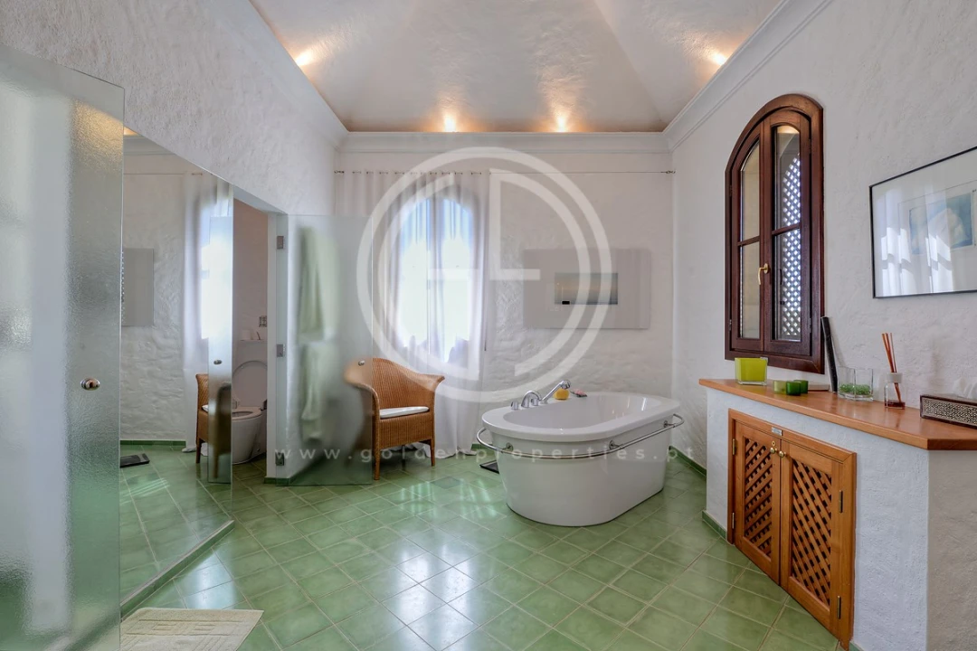 Moradia T6 para Arrendamento férias em Almancil Foto 10