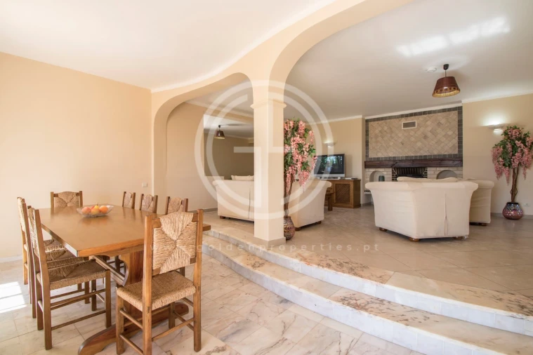 Moradia T4 para Arrendamento férias em Conceição e Estoi Foto 7