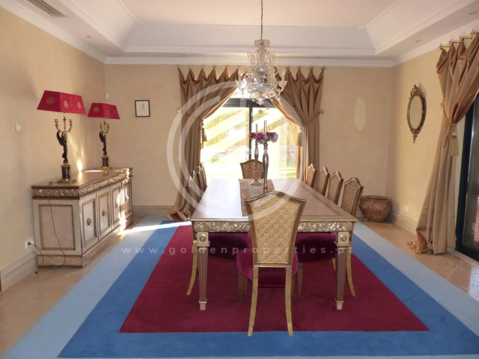 Moradia T5 para Arrendamento férias em Almancil Foto 11