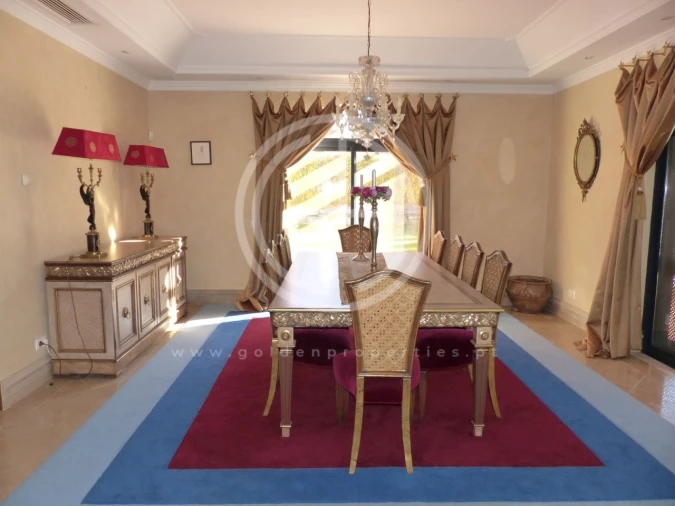 Moradia T5 para Arrendamento férias em Almancil Foto 11