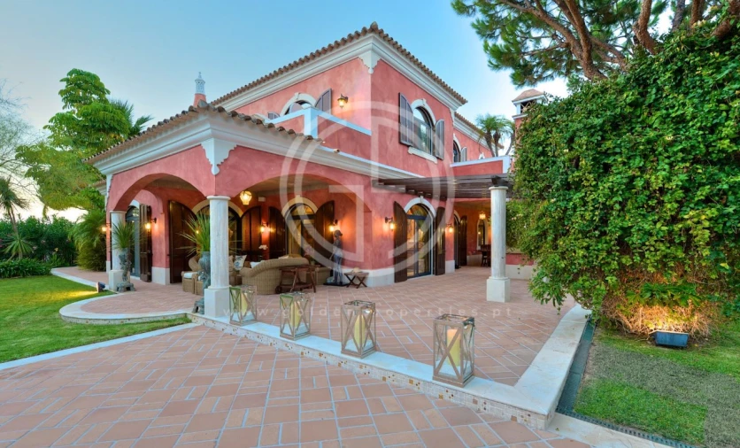 Moradia T5 para Arrendamento férias em Almancil Foto 31