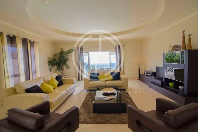 Moradia T4 para Arrendamento férias em Loule (São Clemente)