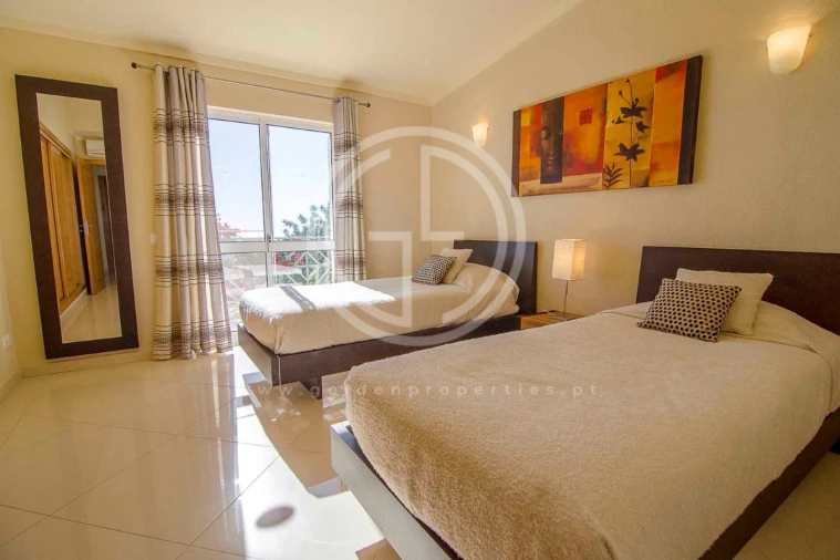 Moradia T4 para Arrendamento férias em Loule (São Clemente) Foto 10