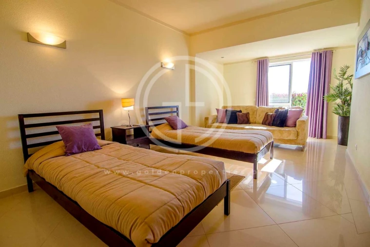 Moradia T4 para Arrendamento férias em Loule (São Clemente) Foto 9