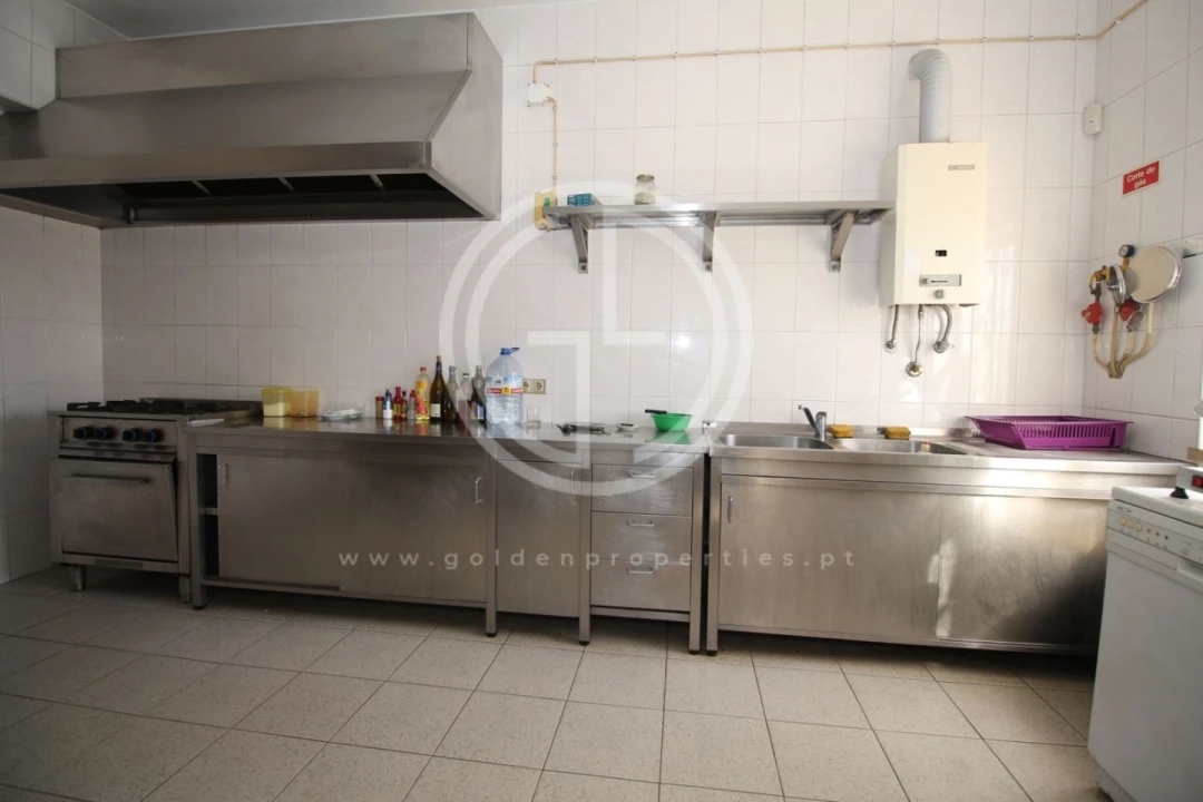 Loja para Venda em Albufeira e Olhos de Água Foto 9
