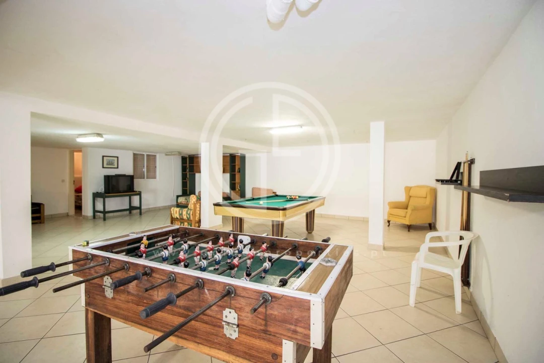 Moradia T7 para Arrendamento férias em Quarteira Foto 26