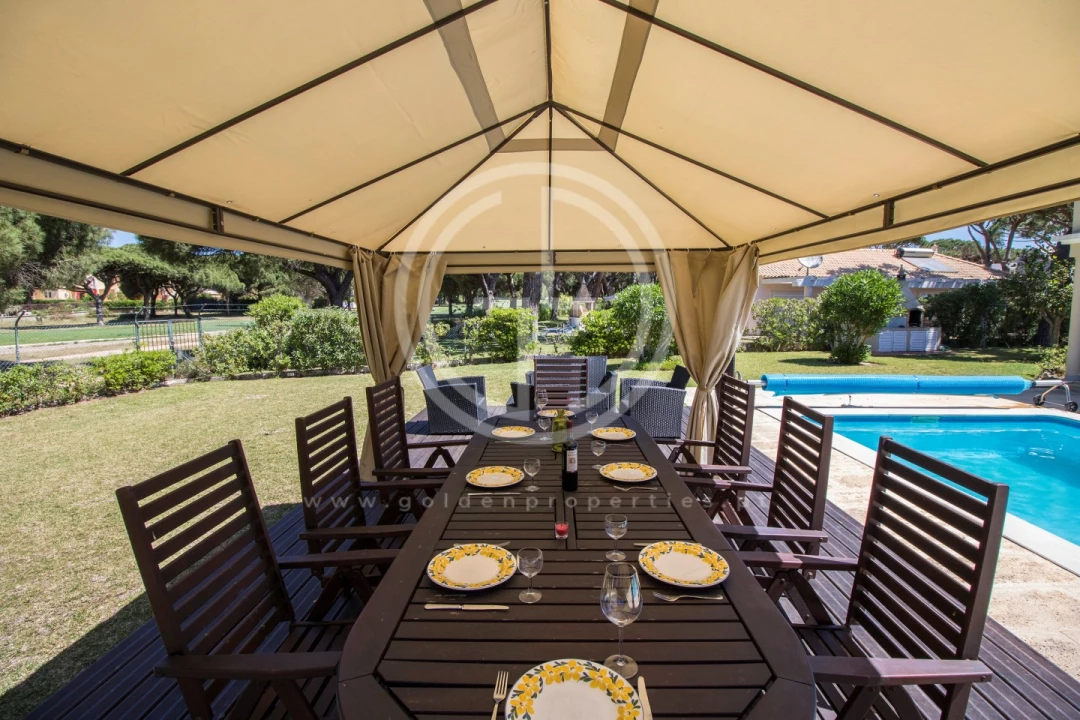 Moradia T7 para Arrendamento férias em Quarteira Foto 29