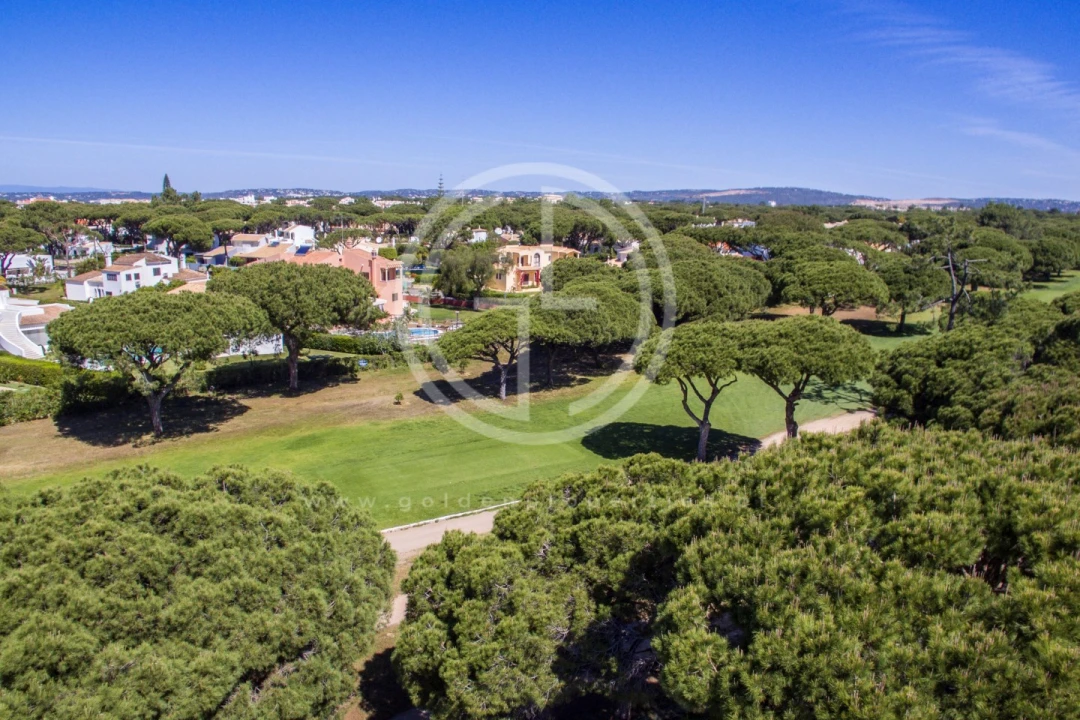 Moradia T7 para Arrendamento férias em Quarteira Foto 35