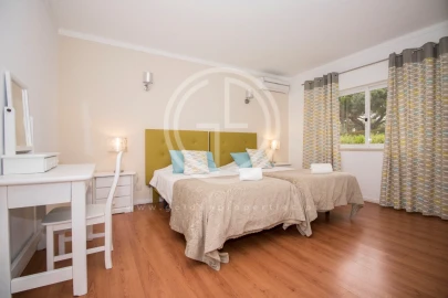 Moradia T7 para Arrendamento férias em Quarteira