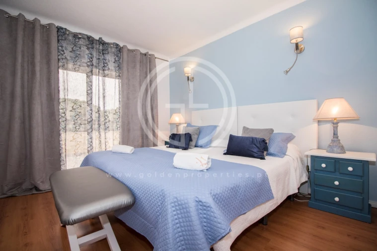 Moradia T7 para Arrendamento férias em Quarteira Foto 11