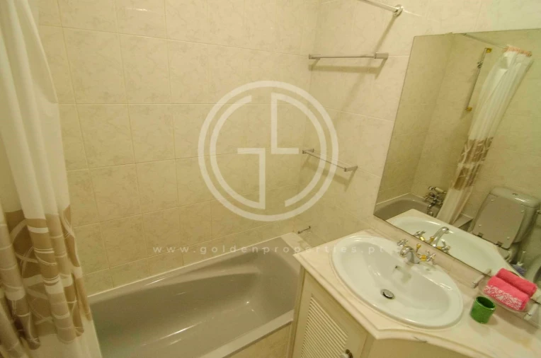 Moradia T7 para Arrendamento férias em Quarteira Foto 24