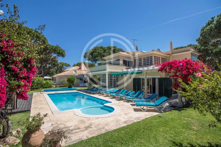 Moradia T7 para Arrendamento férias em Quarteira Foto 28