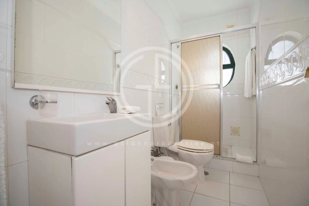 Moradia T4 para Arrendamento férias em Quarteira Foto 17