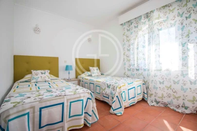 Moradia T4 para Arrendamento férias em Quarteira