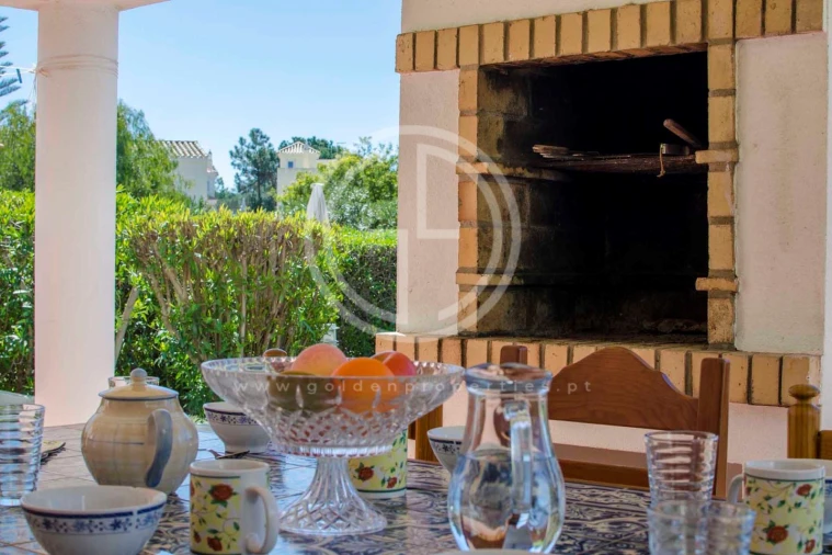 Moradia T4 para Arrendamento férias em Quarteira Foto 22