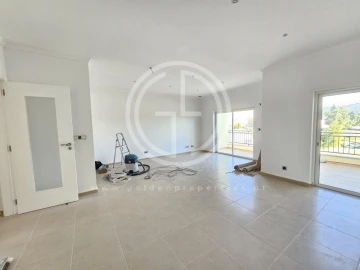 Moradia T3 para Venda em Loule (São Clemente)