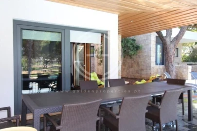 Moradia T5 para Arrendamento férias em Quarteira