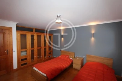 Moradia T5 para Arrendamento férias em Quarteira