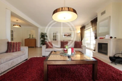 Moradia T4 para Arrendamento férias em Almancil