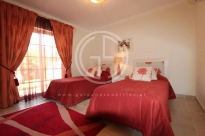 Moradia T4 para Arrendamento férias em Almancil