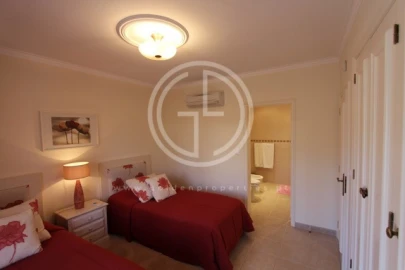 Moradia T4 para Arrendamento férias em Almancil