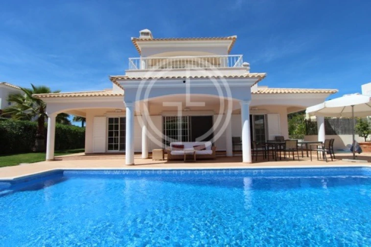 Moradia T4 para Arrendamento férias em Almancil