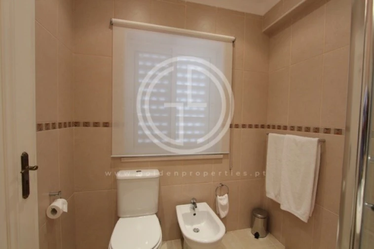 Moradia T4 para Arrendamento férias em Almancil Foto 13