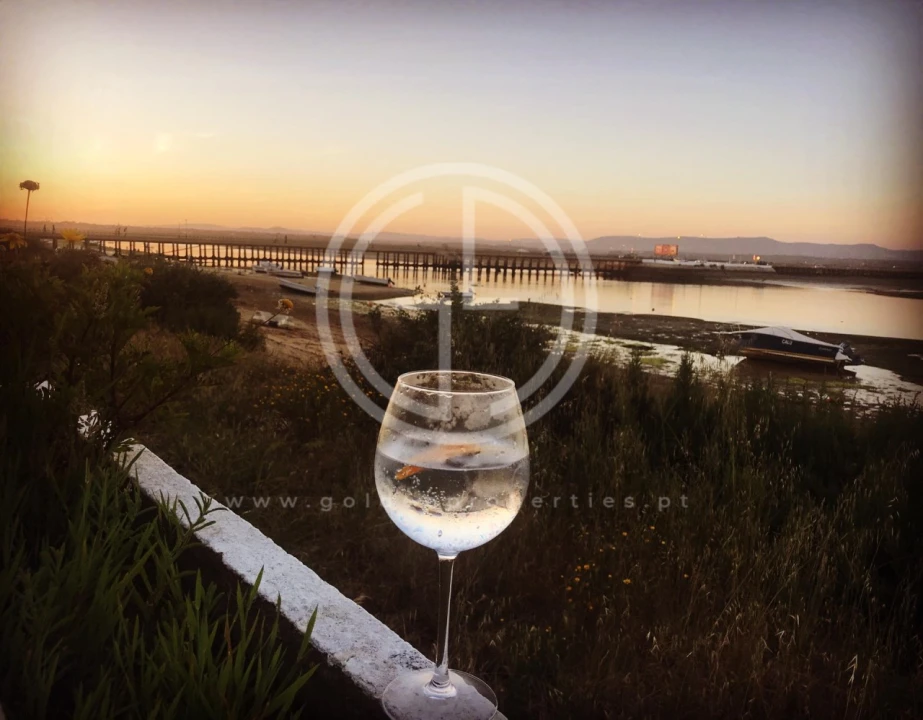 Moradia T4 para Arrendamento férias em Montenegro Foto 23