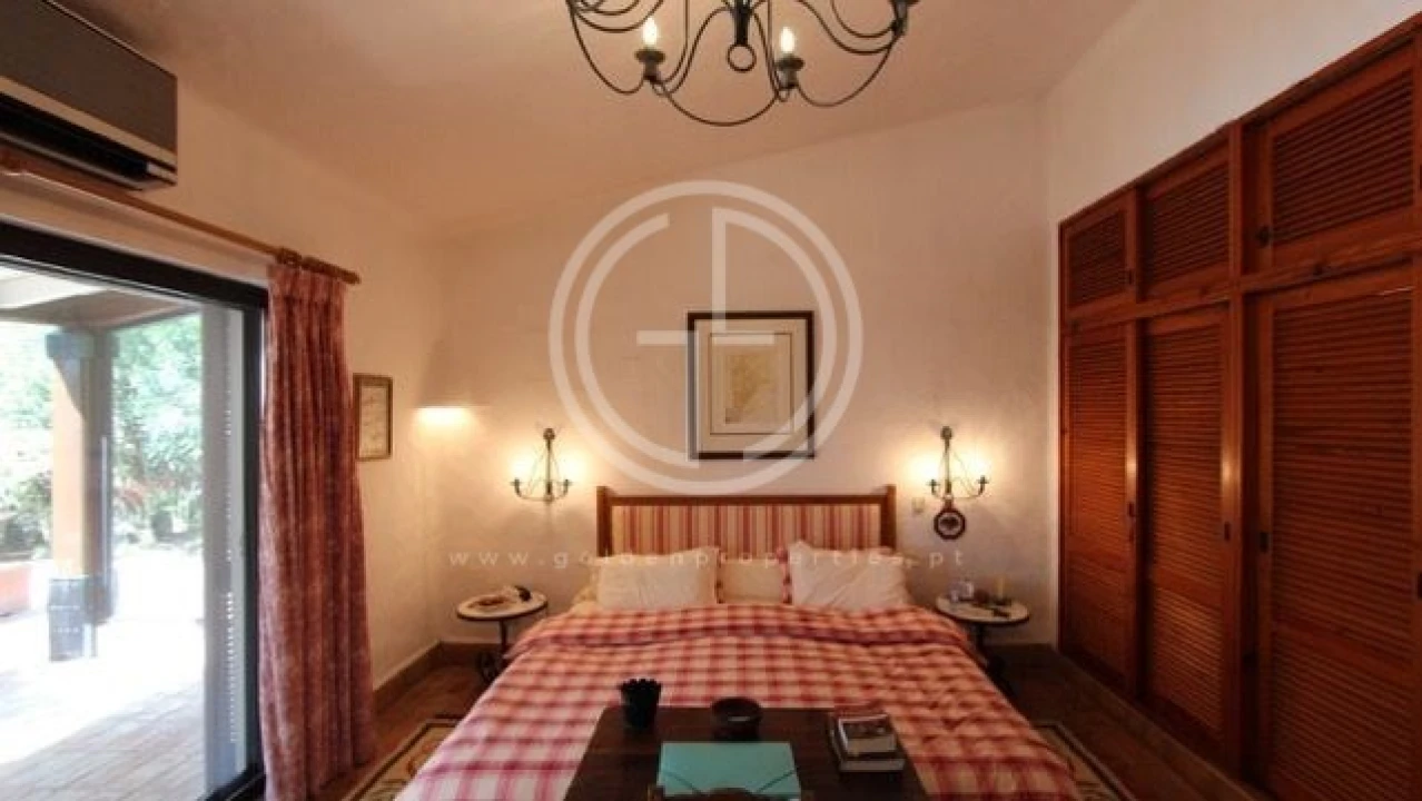 Moradia T6 para Arrendamento férias em Almancil Foto 12