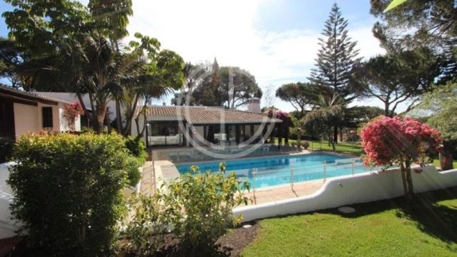 Moradia T6 para Arrendamento férias em Almancil Foto 4