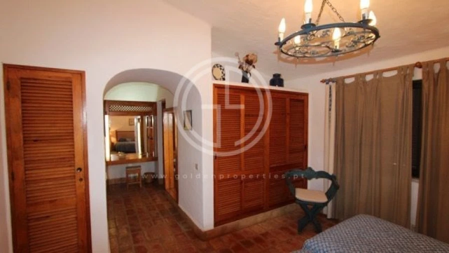 Moradia T6 para Arrendamento férias em Almancil Foto 8