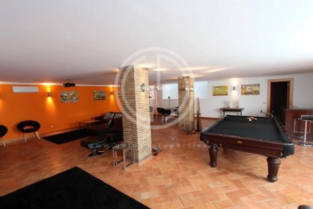 Moradia T9 para Arrendamento férias em Quarteira Foto 21