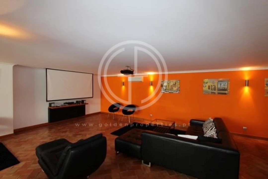 Moradia T9 para Arrendamento férias em Quarteira Foto 23