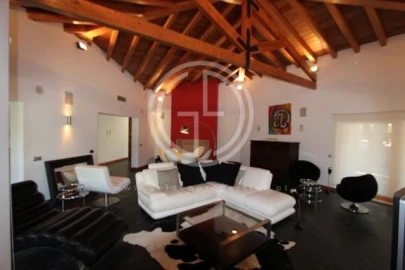 Moradia T9 para Arrendamento férias em Quarteira