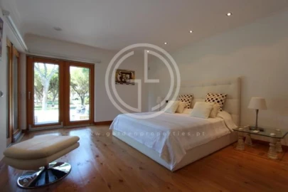 Moradia T9 para Arrendamento férias em Quarteira