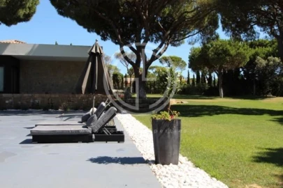 Moradia T9 para Arrendamento férias em Quarteira