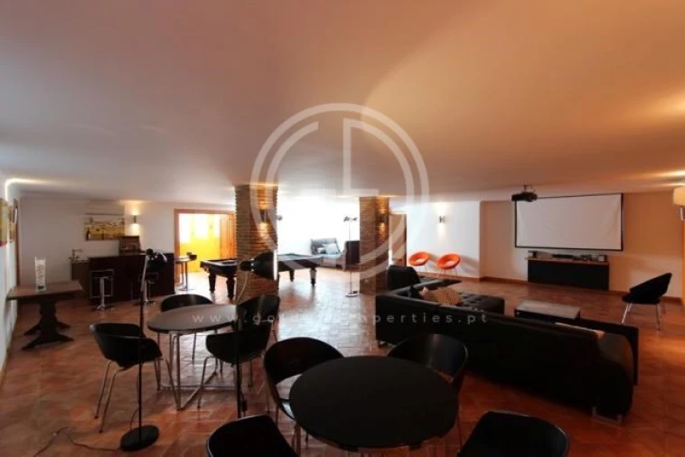 Moradia T9 para Arrendamento férias em Quarteira Foto 22