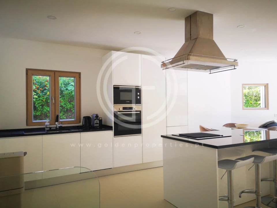 Moradia T3 para Arrendamento férias em Quarteira Foto 6